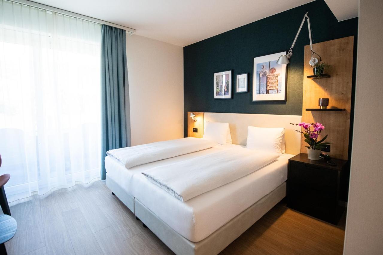 Ascona Lodge, Pool & Garden Retreat Quarto foto